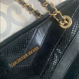 NEW PRICE!🖤Black Leather/Suede🖤 New Michael Kors Handbag Professional/Classy